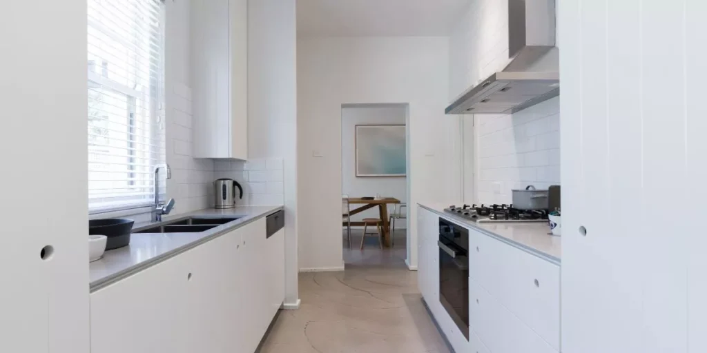 What Are the Best Layouts for a Modern Galley Kitchen? What Are the Best Layouts for a Modern Galley Kitchen?