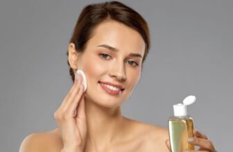 What Are the Benefits of Using a Facial Toner in Your Routine?