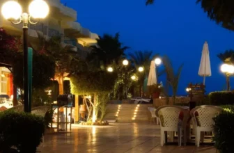 The Essentials of Outdoor Lighting for Cozy Evenings