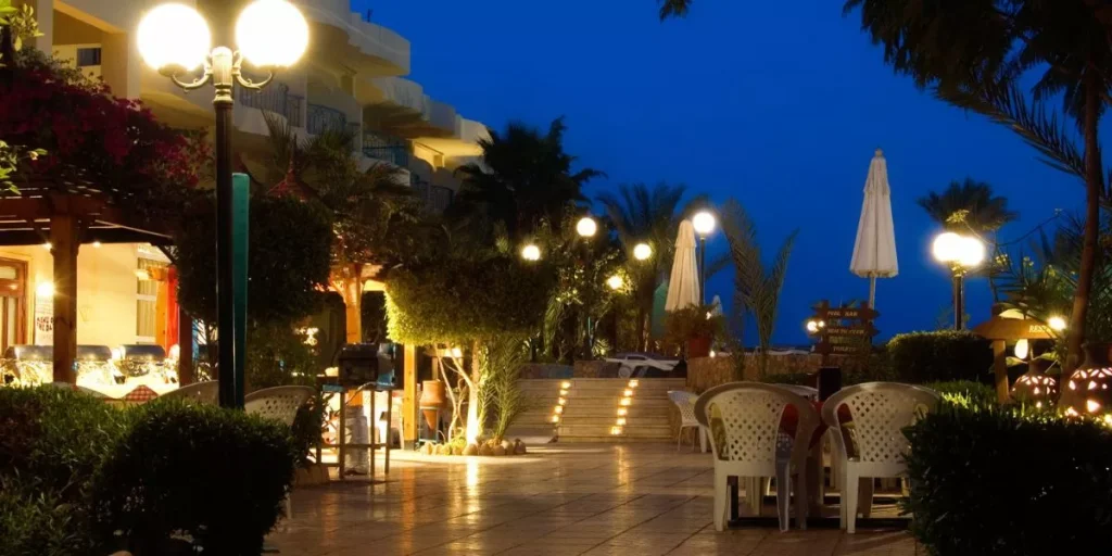 The Essentials of Outdoor Lighting for Cozy Evenings The Essentials of Outdoor Lighting for Cozy Evenings