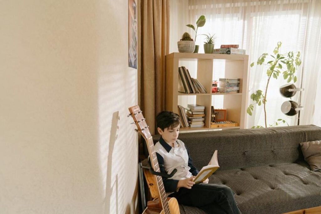 How Do You Incorporate a Reading Nook Into Kids’ Room Design?