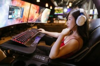 How Curved Monitors Enhance Immersion in Gaming