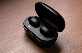 The Pros and Cons of True Wireless Earbuds