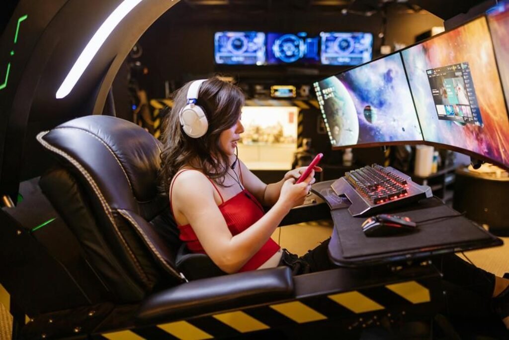 Are Curved Monitors Worth It for Gaming?