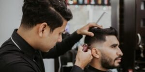 How Do You Choose the Right Haircut for Your Face Shape?